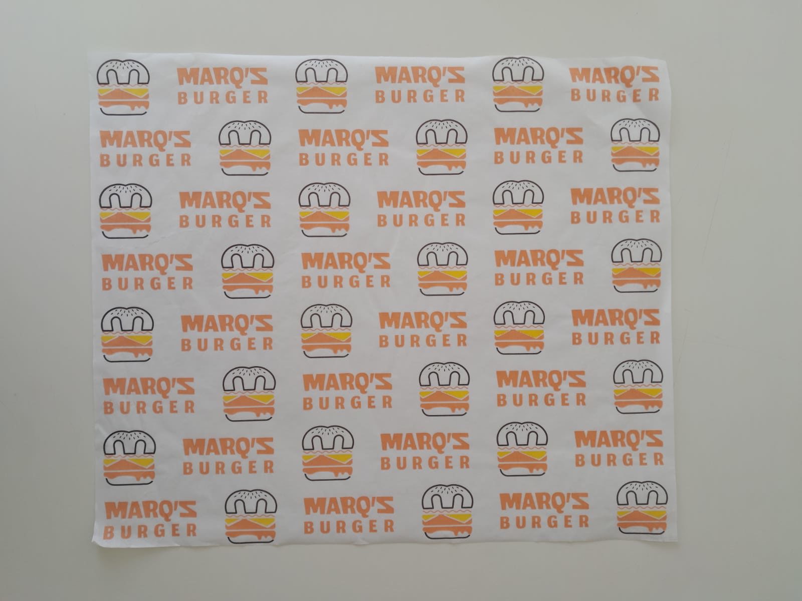 Marqs-burger-toalha-americana-rotated